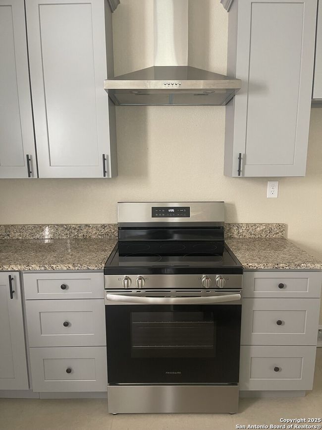 2 - 25617 Campbellton Rd, House other with 3 bedrooms, 2 bathrooms and null parking in San Antonio TX | Image 10