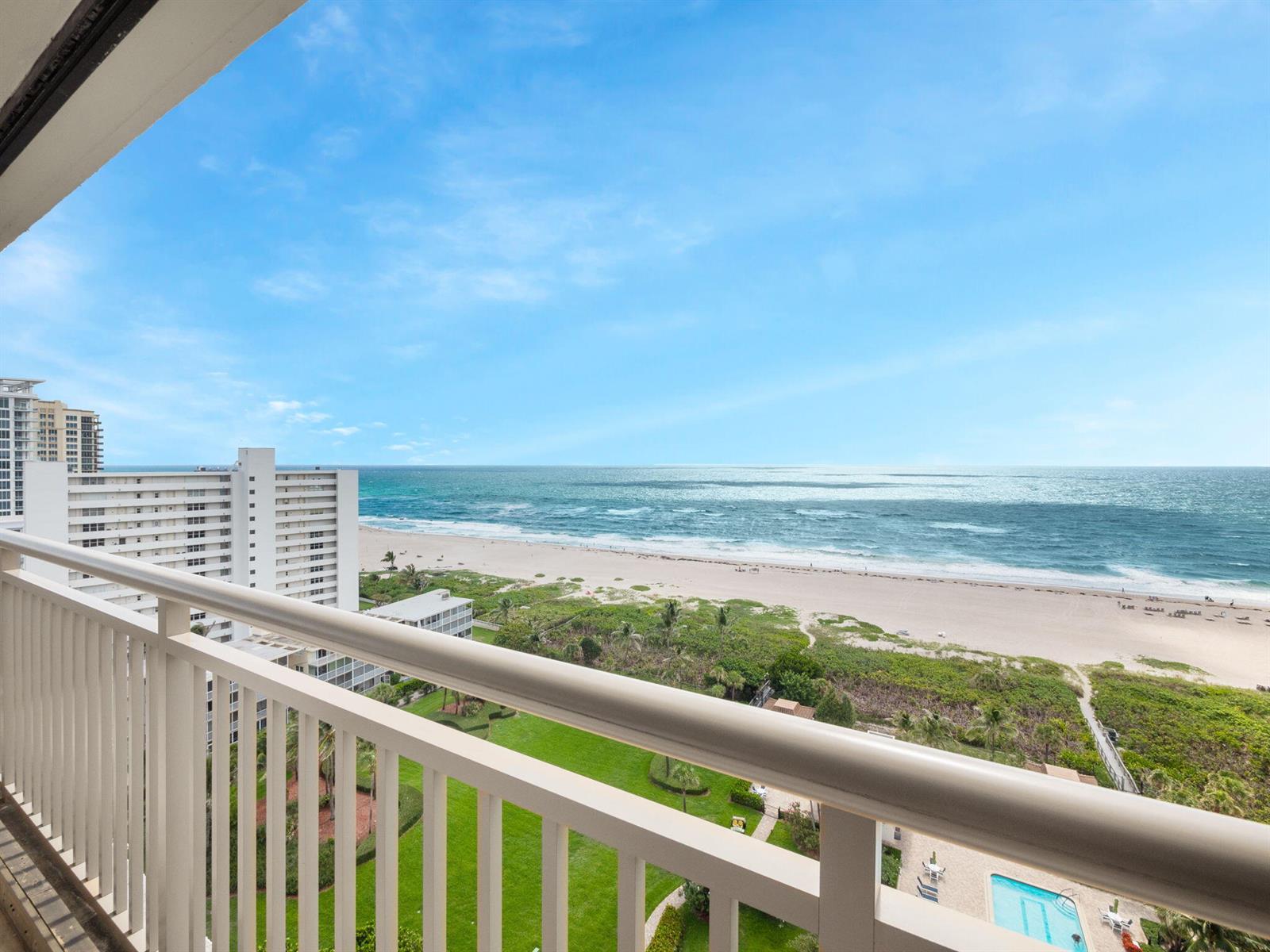 Residential Lease in Singer Island 4