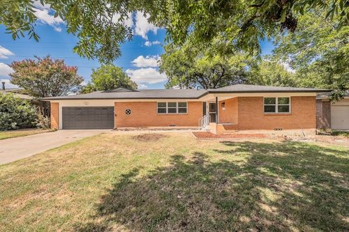 5413 Jane Anne St, Haltom City, TX, 76117-2034 | Card Image