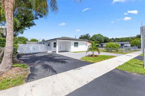 1125 Nw 27th Ave, Fort Lauderdale, FL, 33311-5707 | Card Image