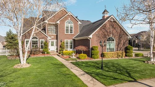 48034 Amanda Dr, Macomb, MI, 48044-4955 | Card Image