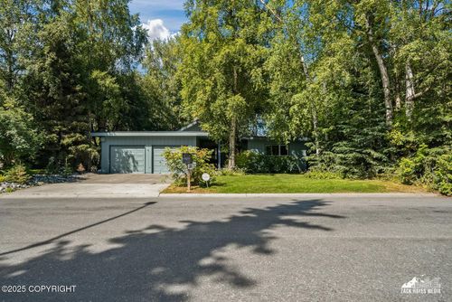 3818 Helvetia Dr, Anchorage, AK, 99508-5016 | Card Image