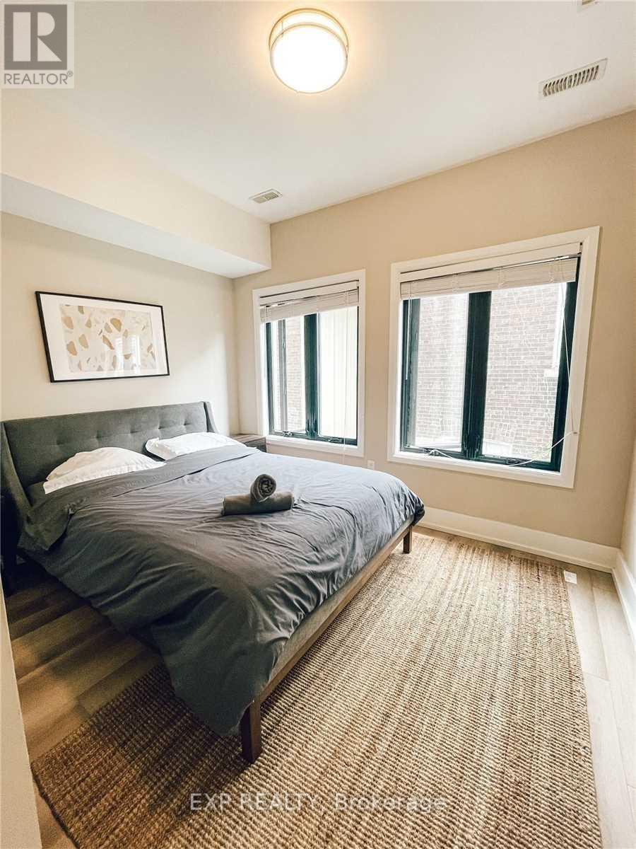Residential Lease in Toronto (Moss Park) 5