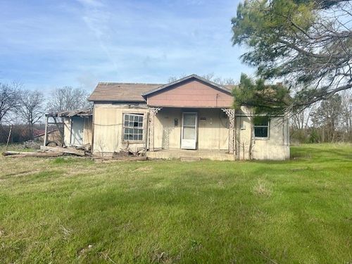 715 N Echols St, Mexia, TX, 76667-2138 | Card Image