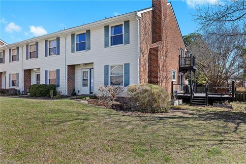 424 9th St Street, Virginia Beach, VA, 23451 | Card Image