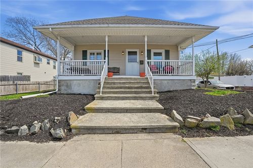 104 Fifth St, East Providence, RI, 02914-5241 | Card Image