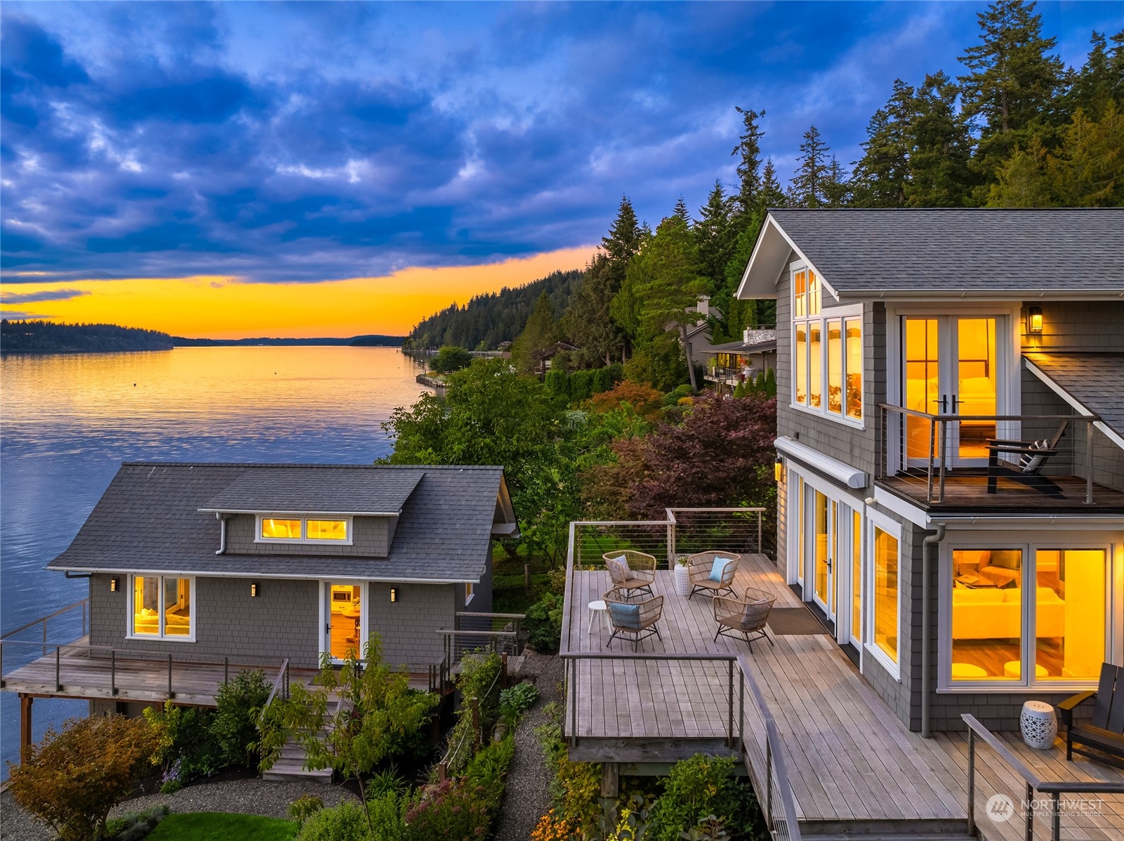 Crystal Springs Dr, Bainbridge Island, WA 98110