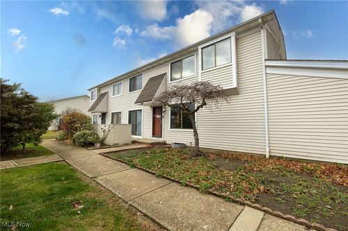 apt-a-5520 Bretton Ct, Willoughby, OH, 44094-3214 | Card Image