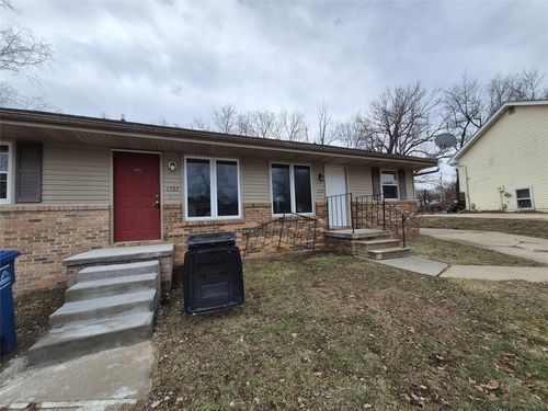 1755-1757 E Lacona Avenue, Des Moines, IA, 50320 | Card Image