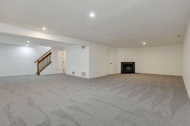 216 Brueghel, Condo with 2 bedrooms, 3 bathrooms and null parking in Blacklick OH | Image 24