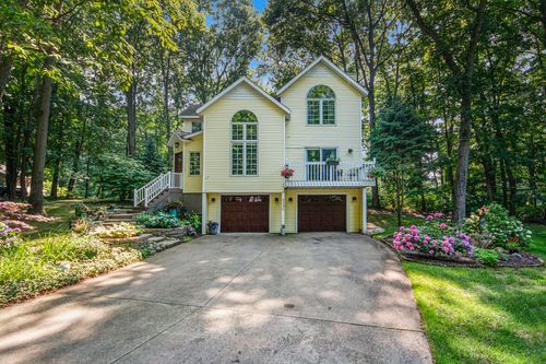 3330 Clearview Ln, Saugatuck, MI, 49453-9659 | Card Image