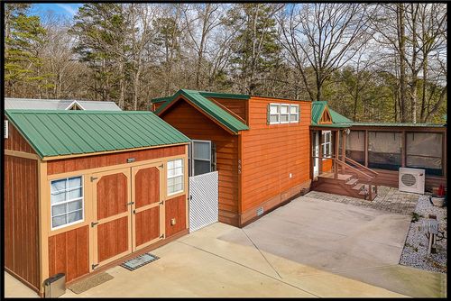 665 N Fleetwood Ln, Fair Play, SC, 29643-2760 | Card Image