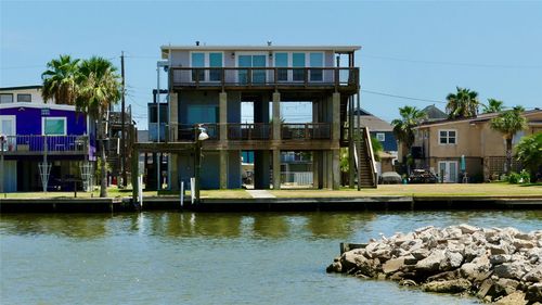 58 Lakeside Dr, Hitchcock, TX, 77563-2627 | Card Image