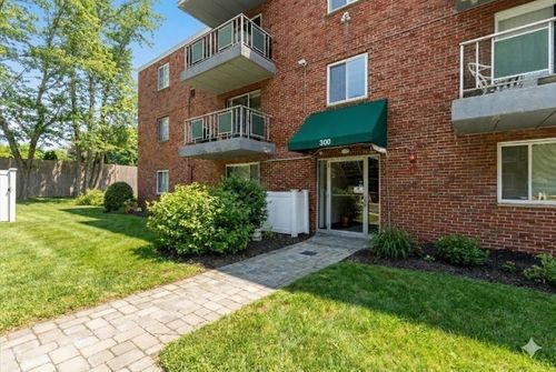 apt-23-300 Commercial St, Braintree, MA, 02184-3528 | Card Image