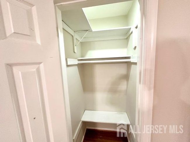 1502 Timber Oaks Rd, Townhouse with 2 bedrooms, 3 bathrooms and null parking in Edison NJ | Image 19