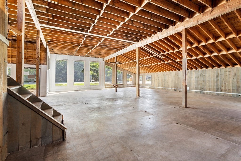 Commercial Lease in Salisbury 2