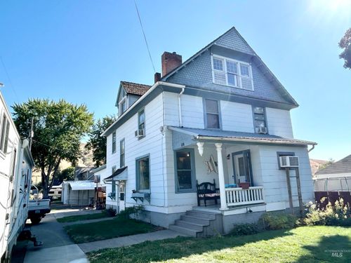 110 2nd St, Pomeroy, WA, 99347-2003 | Card Image