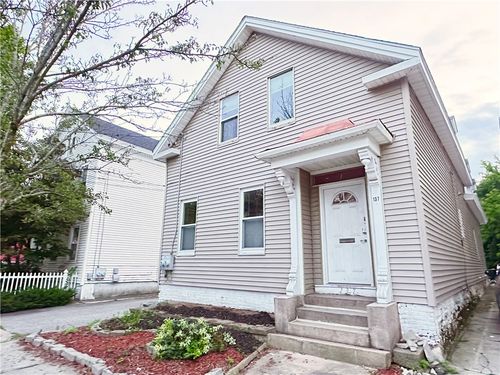 137 Sutton St, Providence, RI, 02903-1469 | Card Image