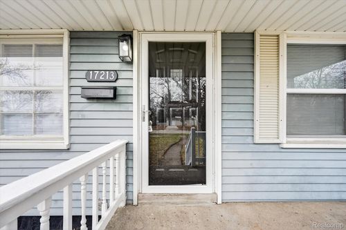 17213 Brady, Redford, MI, 48240-2113 | Card Image