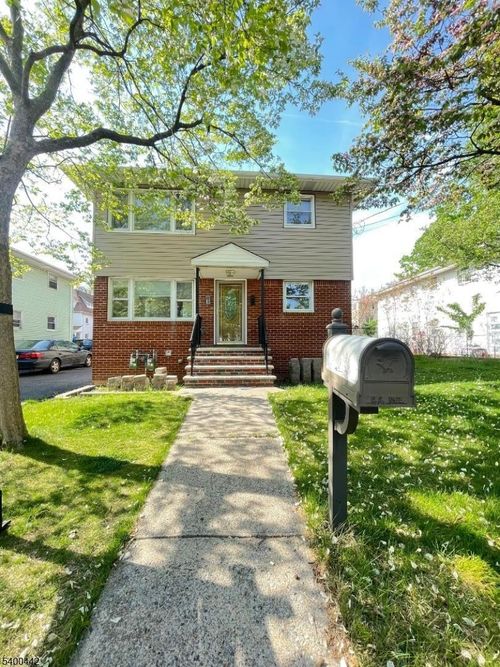 331 Boxwood Ct, Elizabeth, NJ, 07202-1801 | Card Image