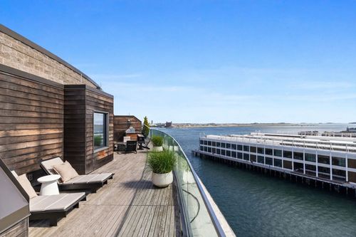 phj-300 Pier 4 Blvd, Boston, MA, 02210-2490 | Card Image