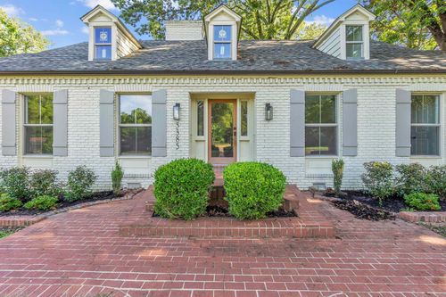 5385 Walnut Grove Rd, Memphis, TN, 38120-1930 | Card Image