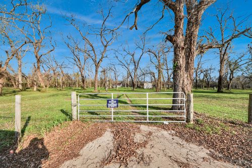 612 Fm 359 Rd, Richmond, TX, 77406-2004 | Card Image