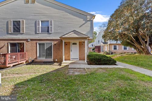 d-19 Woodenbridge Ct, REISTERSTOWN, MD, 21136-3727 | Card Image