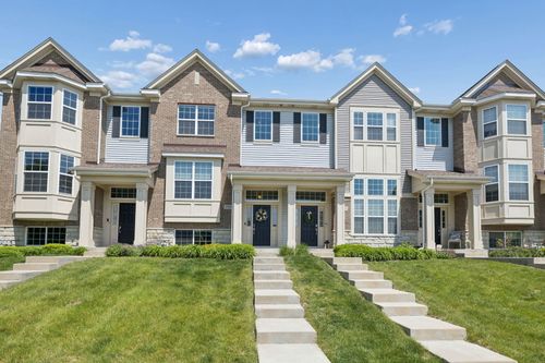 2993 Henley Ln, Naperville, IL, 60540-2017 | Card Image