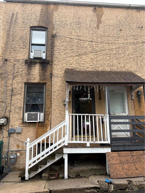 434 Milton St, BETHLEHEM, PA, 18018-6123 | Card Image