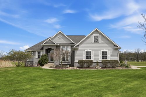 9550 Charles Ct, Dexter, MI, 48130-8409 | Card Image