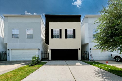 1834 Woodvine Dr, Houston, TX, 77055-2515 | Card Image
