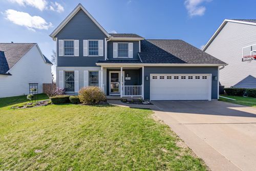 1419 W 51st St, Davenport, IA, 52806-3675 | Card Image