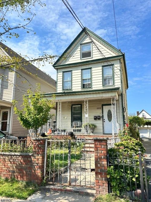 580 Monroe Ave, Elizabeth, NJ, 07201-1533 | Card Image