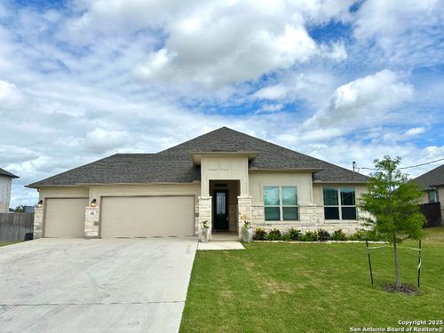 120 Willow Oak Trl, Floresville, TX, 78114-0075 | Card Image
