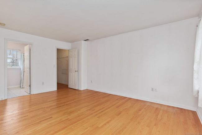 157 Hull St, House other with 3 bedrooms, 3 bathrooms and null parking in Ansonia CT | Image 31