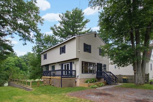 71 Box Pond Dr, Bellingham, MA, 02019-1401 | Card Image