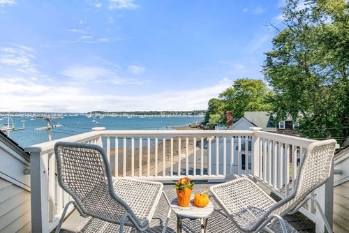 1 Ocean Ave, Salem, MA, 01970-5456 | Card Image