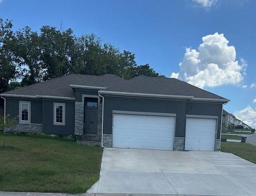 803 Nw Hickory Ridge Dr, Grain Valley, MO, 64029-7255 | Card Image