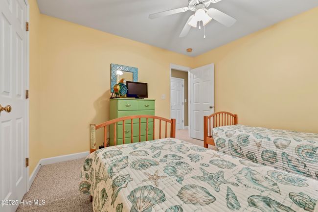B - 537 Third Ave S, Condo with 4 bedrooms, 5 bathrooms and 1 parking in Kure Beach NC | Image 43