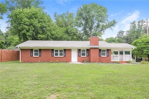 2401 Atwood Rd, Winston Salem, NC, 27103-5403 | Card Image