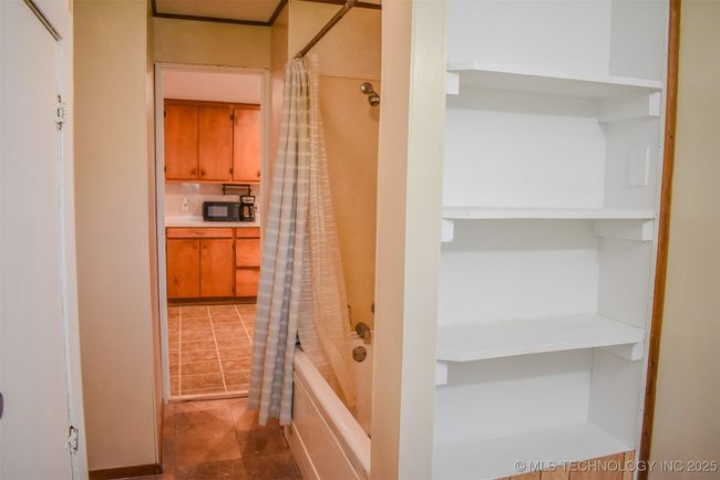1201 N 4250 Rd, House other with 3 bedrooms, 2 bathrooms and null parking in Hugo OK | Image 11