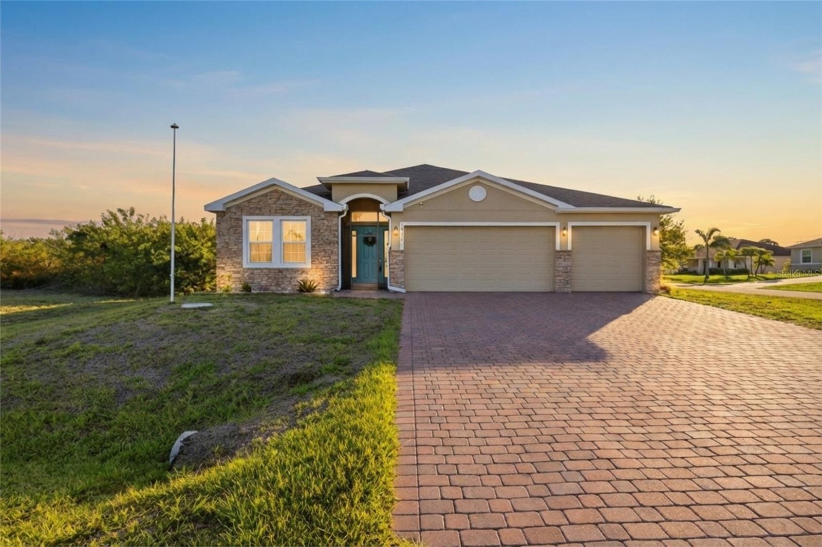 Residential in PORT CHARLOTTE