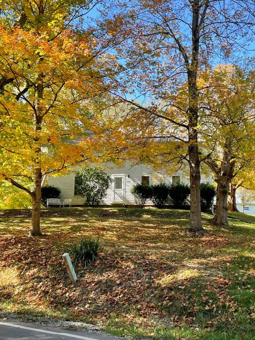 5985 Fisher Rd, Athens, OH, 45701-8968 | Card Image