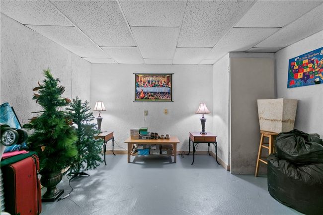 9 Continental Dr, House other with 3 bedrooms, 3 bathrooms and 3 parking in Middletown RI | Image 39