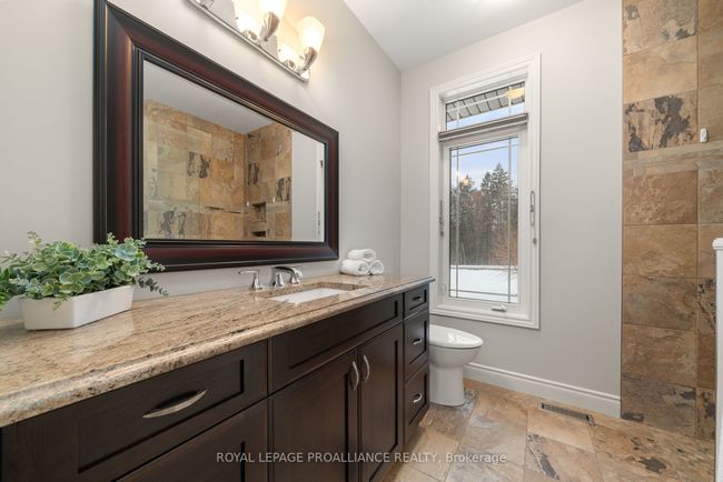 18 Windwhisper Dr, House other with 3 bedrooms, 2 bathrooms and 7 parking in Plainfield ON | Image 23