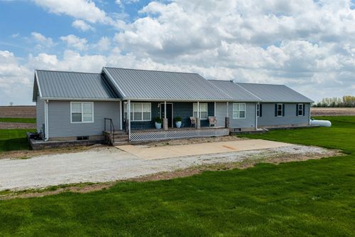 4322 N Us Highway 34, MENDOTA, IL, 61342-9365 | Card Image
