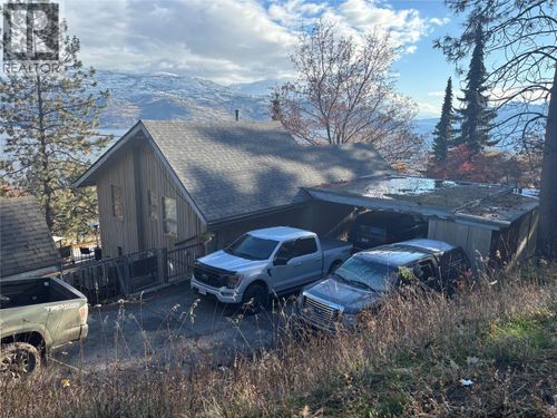 4627 Minto St, Peachland, BC, V0H1X4 | Card Image