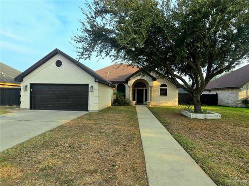1511 Oak Dr, Mission, TX, 78572-4543 | Card Image