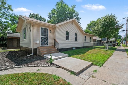 3245 Harris St, Ferndale, MI, 48220-1128 | Card Image